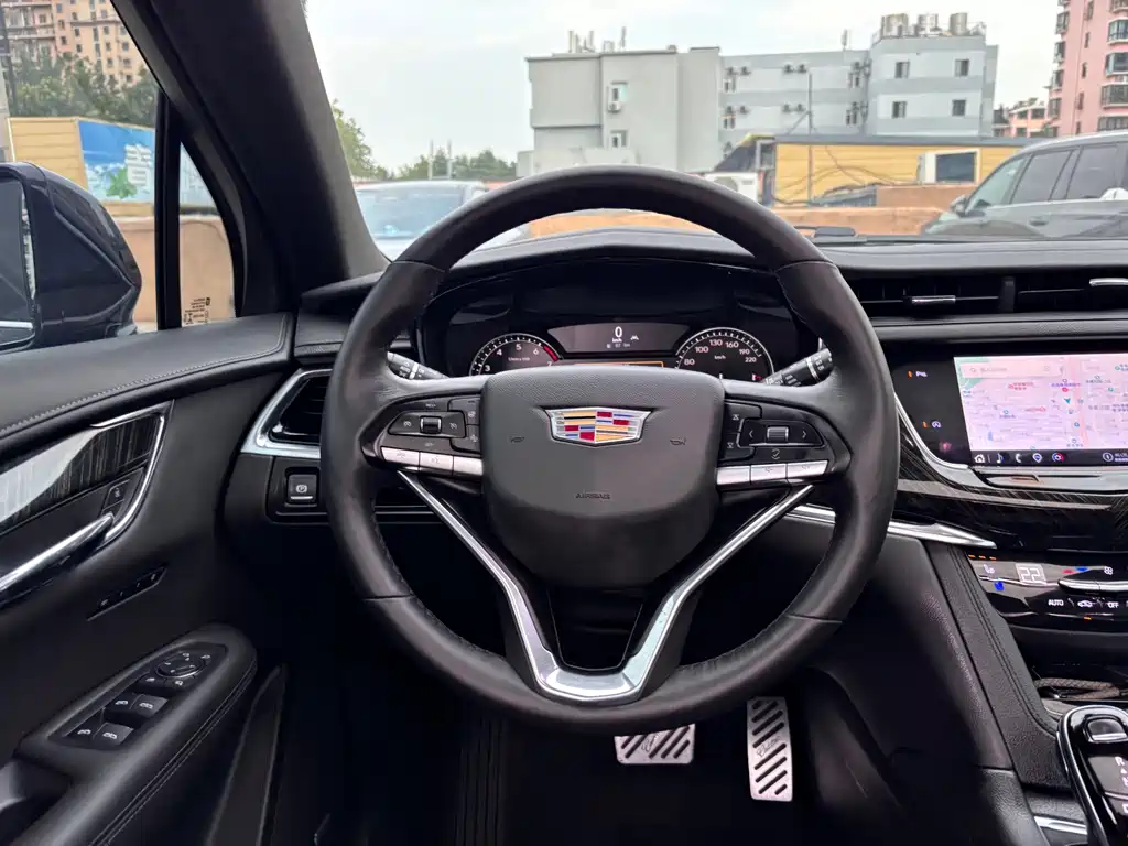 Cadillac XT6 2021 — фото 18