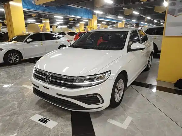Volkswagen Bora 2023