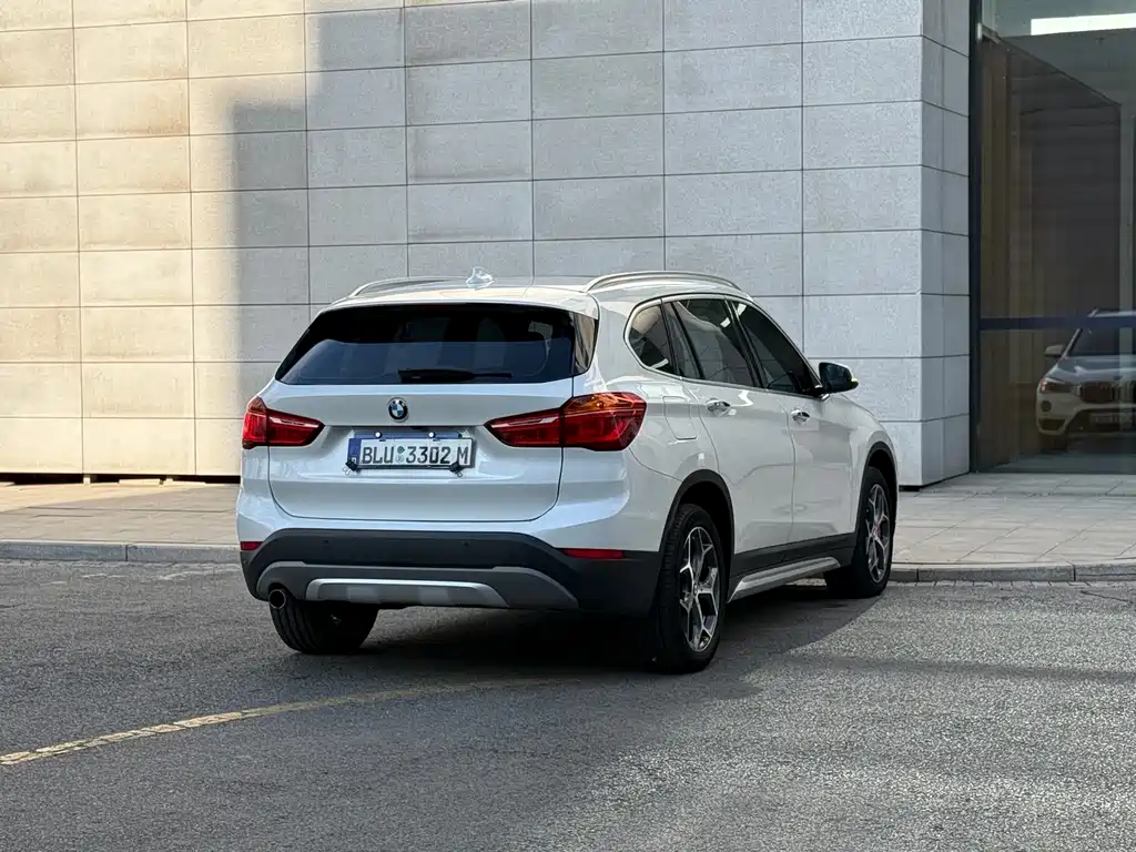 BMW X1 2017 — фото 21