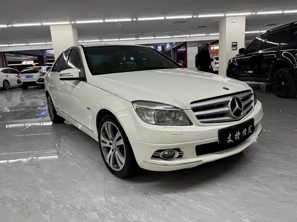 Mercedes-Benz C-Class 2011