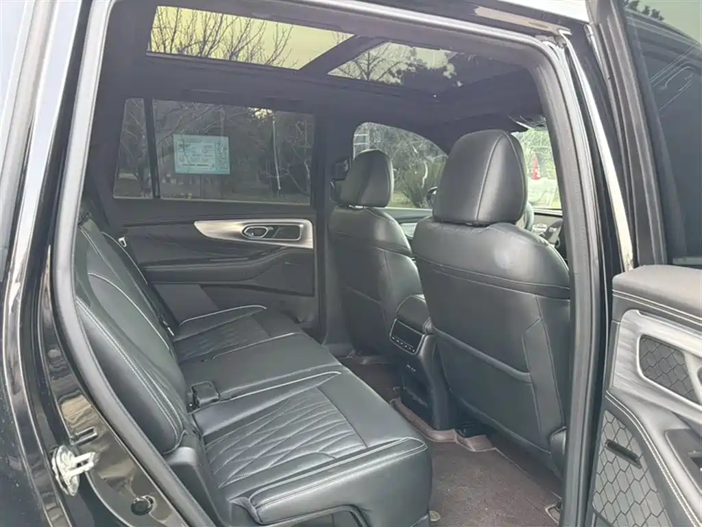 GAC Motor Trumpchi GS8 2023 — фото 17