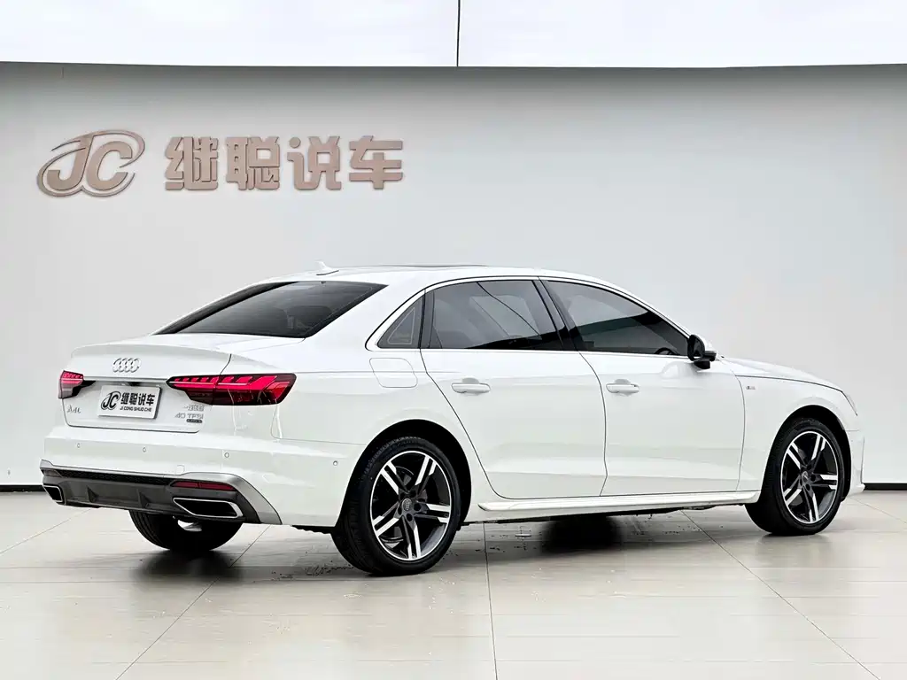 Audi A4L 2021 — фото 13