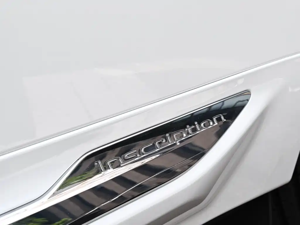 Volvo XC60 2020 — фото 11