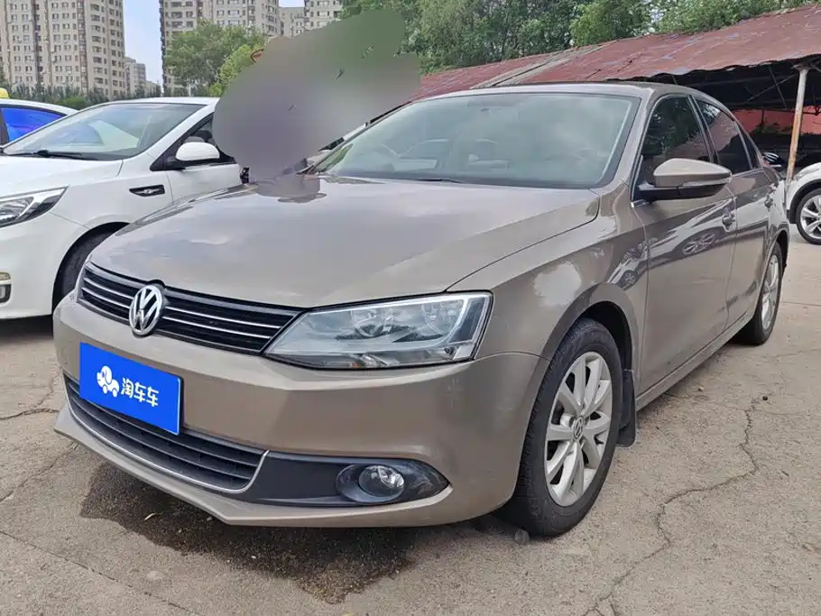 Volkswagen Sagitar 2012