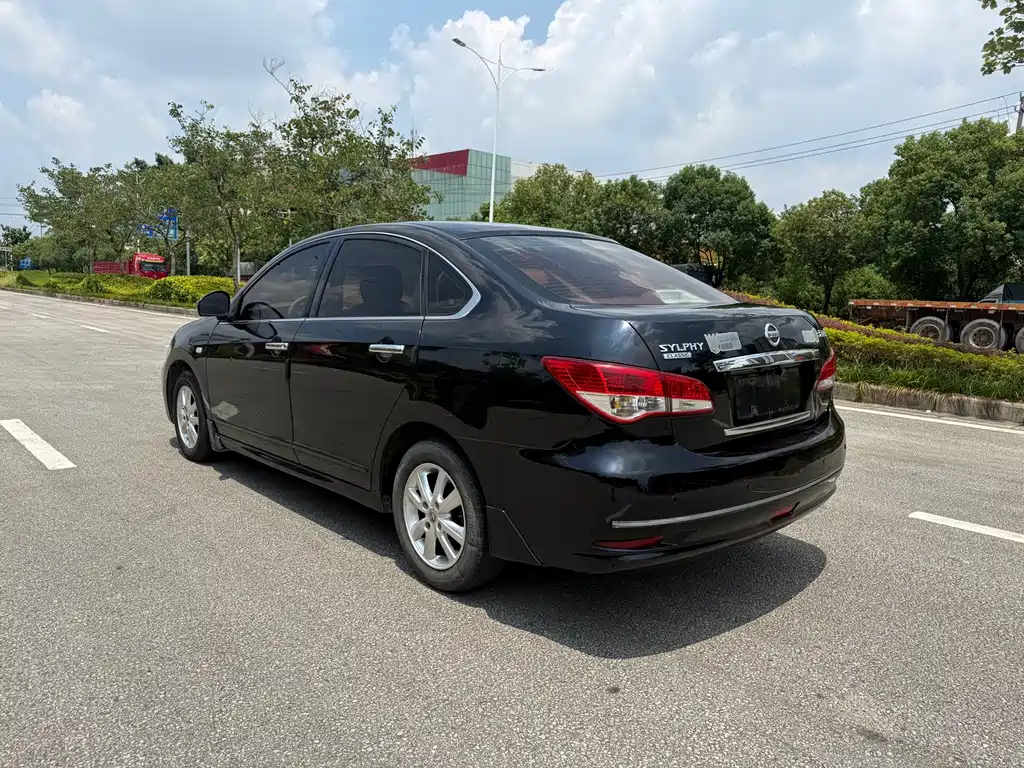 Nissan Sylphy 2013