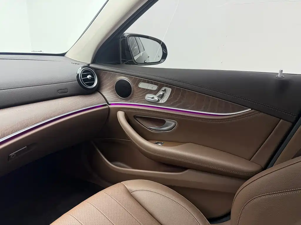 Mercedes-Benz E-Class 2021 — фото 12