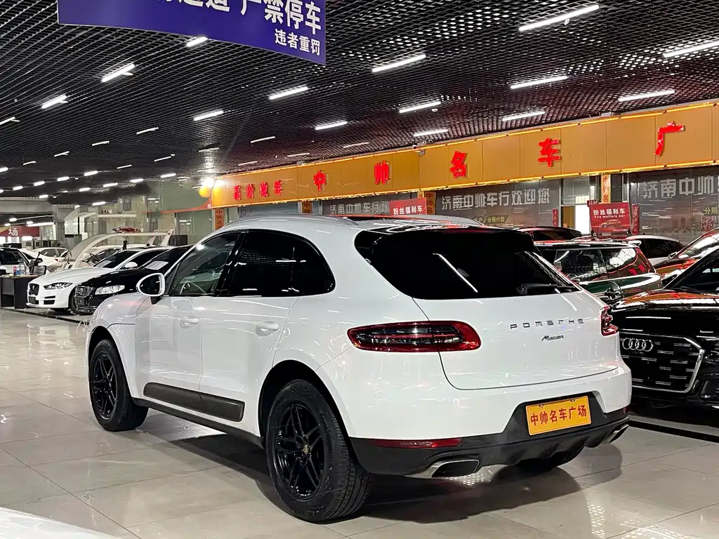 Porsche Macan 2015 — фото 4