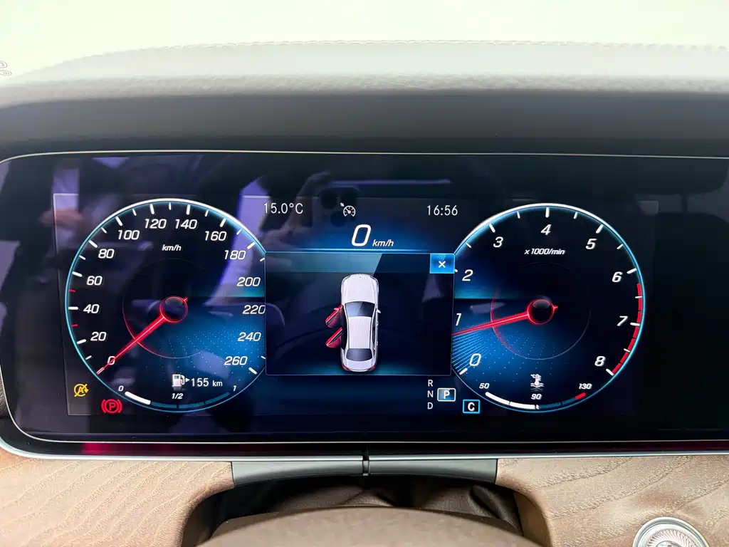 Mercedes-Benz E-Class 2021 — фото 10