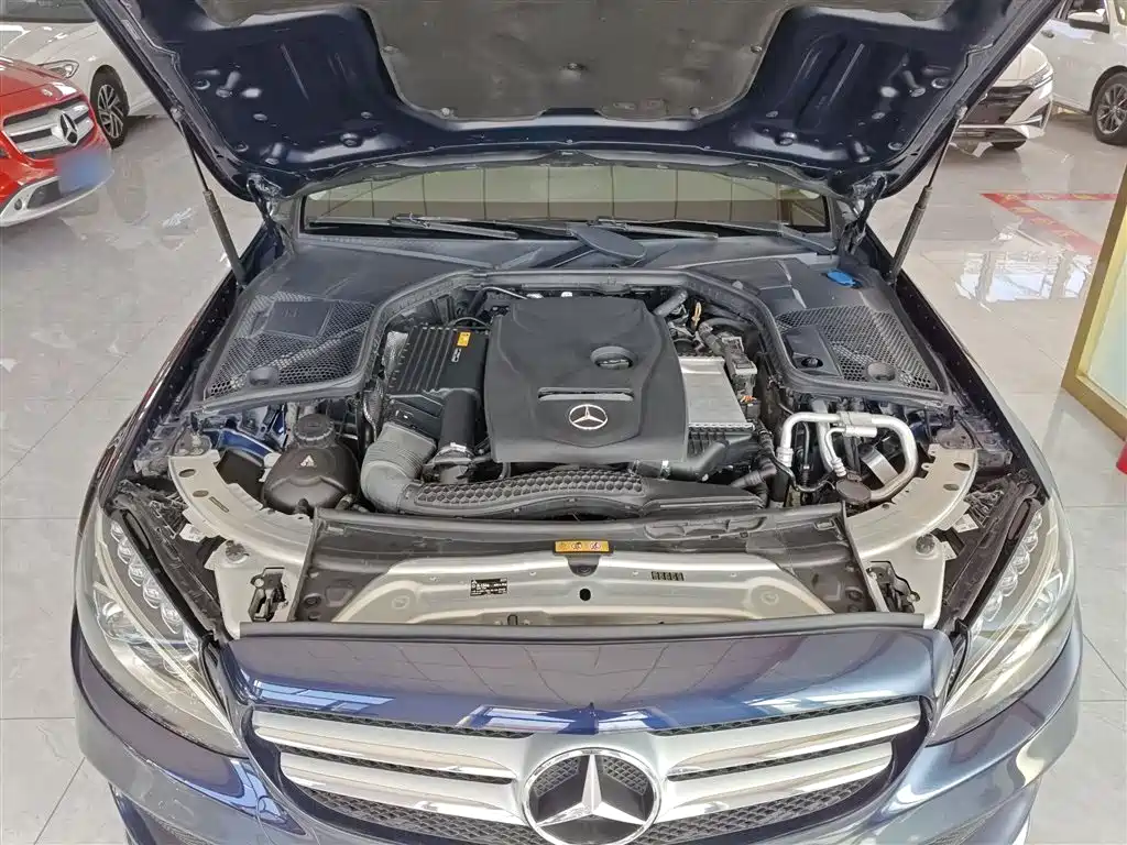 Mercedes-Benz C-Class 2018 — фото 20