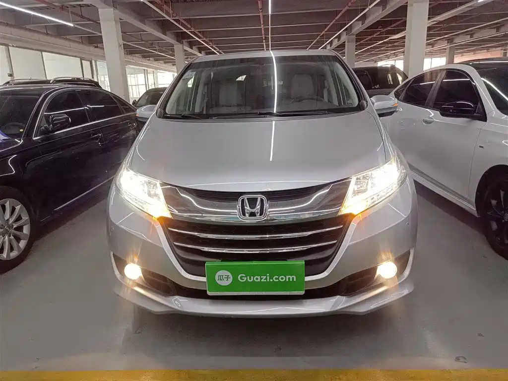 Honda Odyssey 2015 — фото 3