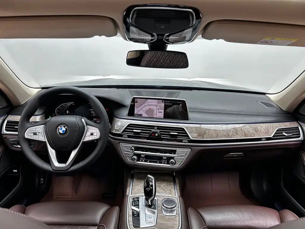BMW 7 Series 2020 — фото 19
