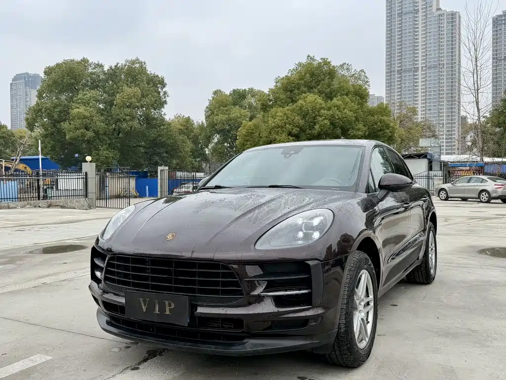 Porsche Macan 2020 — фото 1