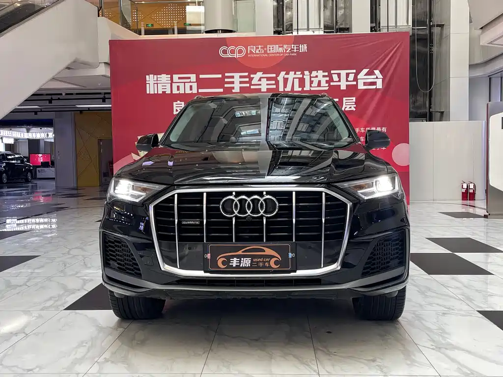 Audi Q7 2023 — фото 2