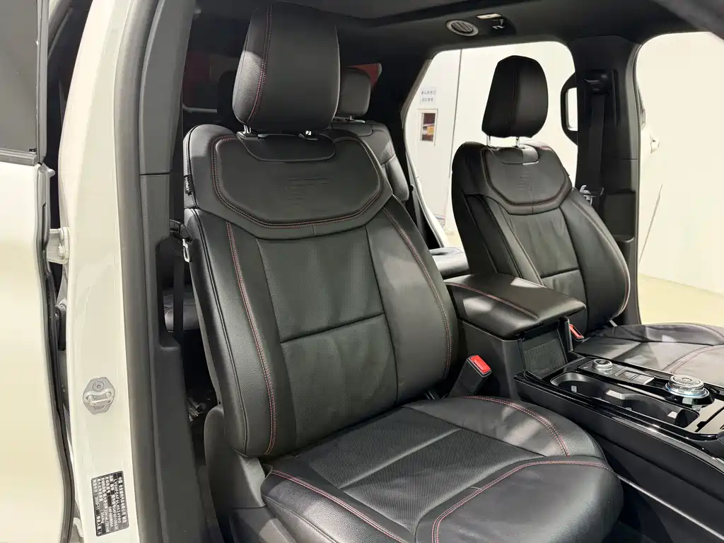 Ford Explorer 2020 — фото 13