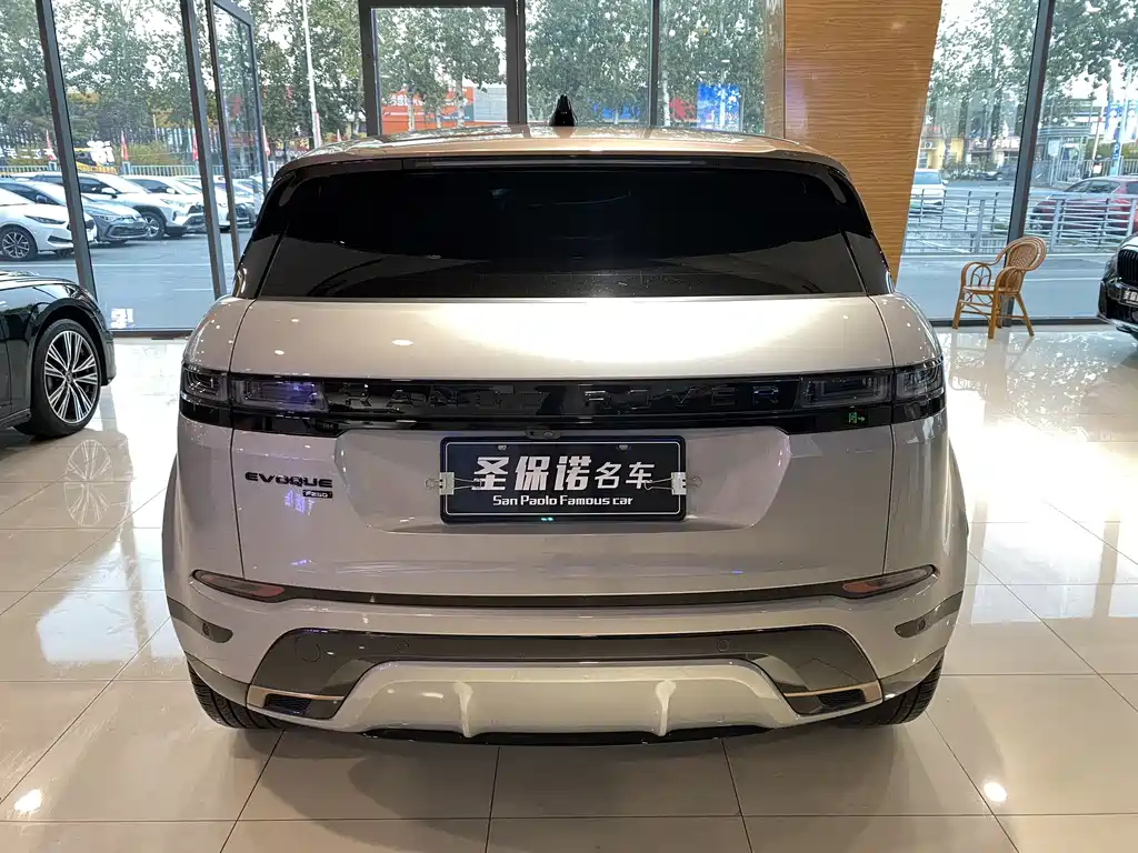 Land Rover Evoque 2023 — фото 5