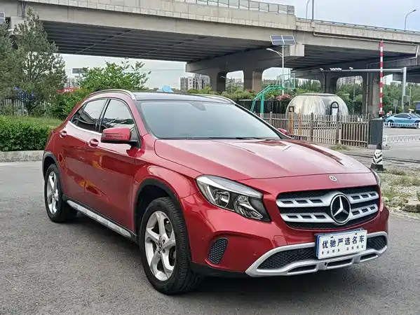 Mercedes-Benz GLA 2017