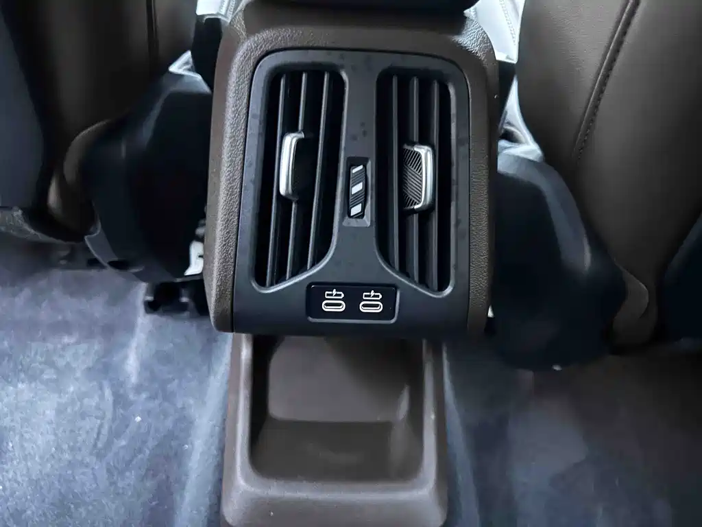 BMW X1 2023 — фото 16