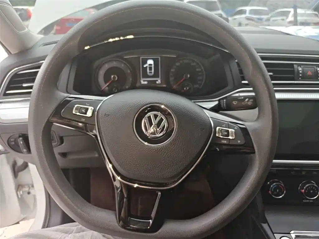 Volkswagen Lamando 2019 — фото 11
