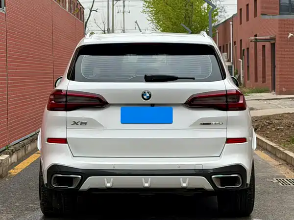 BMW X5 2023