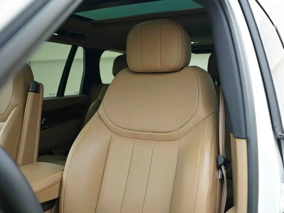 Land Rover Range Rover 2023 — фото 15