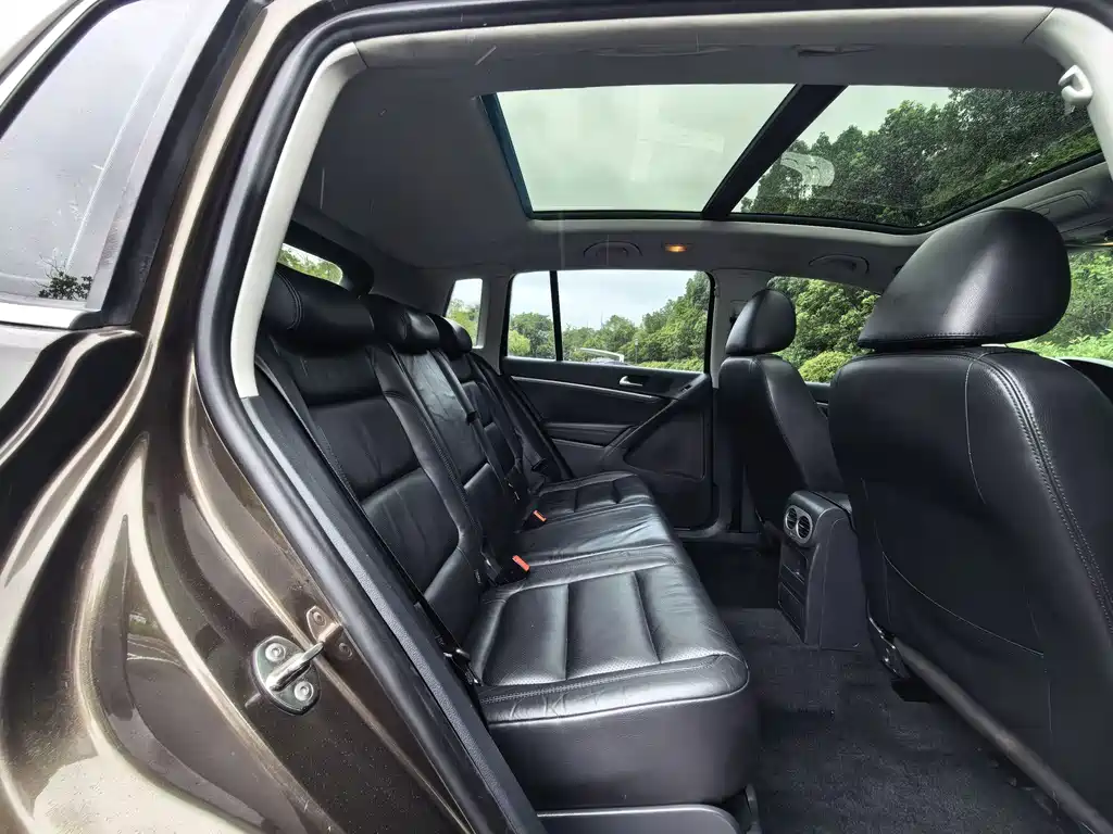 Volkswagen Tiguan 2015 — фото 27