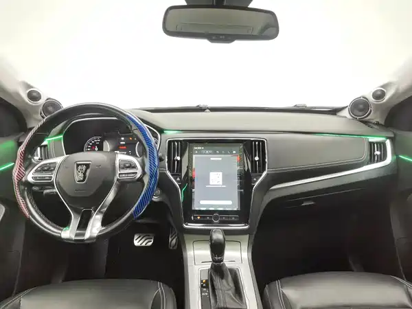 Roewe RX5 2016