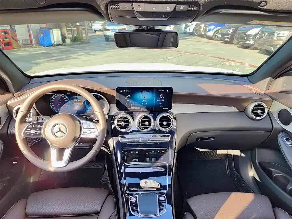 Mercedes-Benz GLC 2022 — фото 10