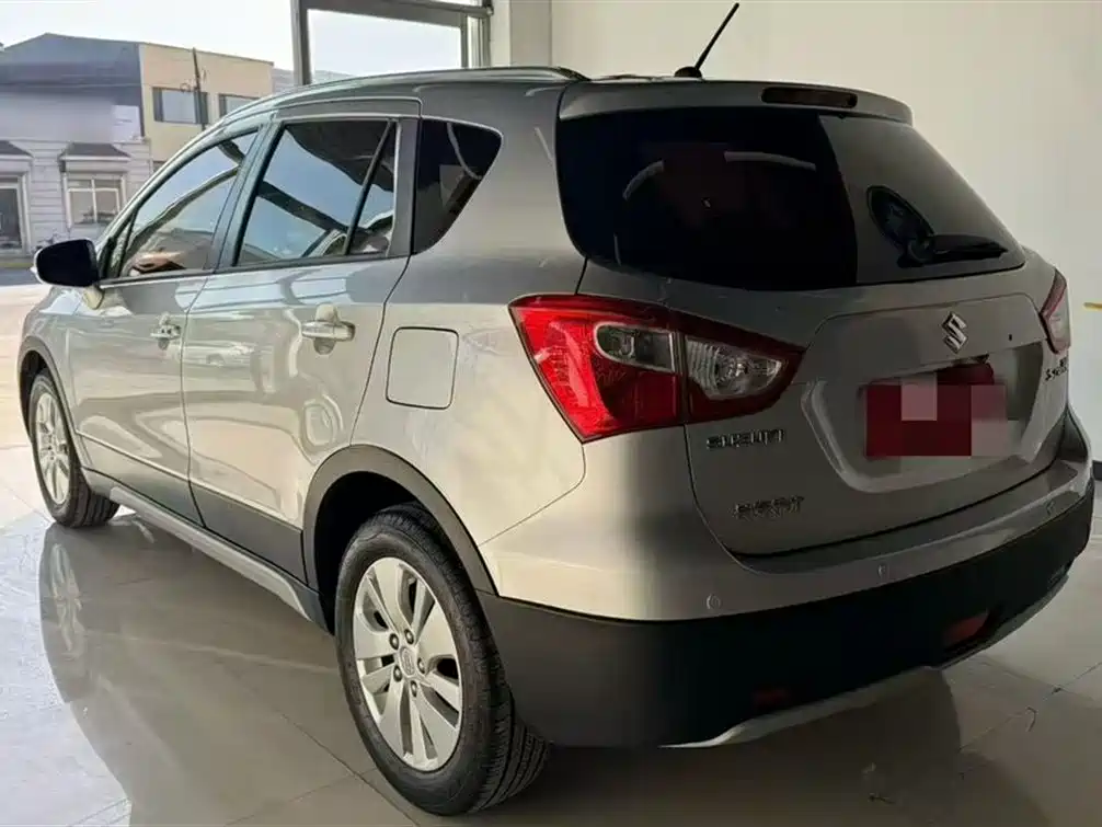 Suzuki S-Cross 2015 — фото 7