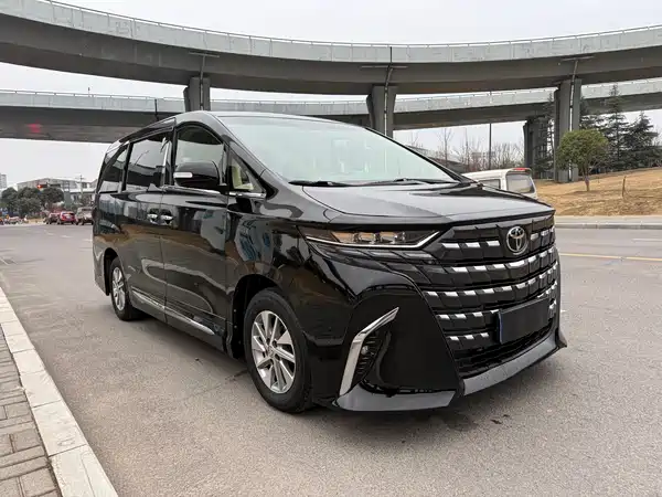 Toyota Alphard 2012
