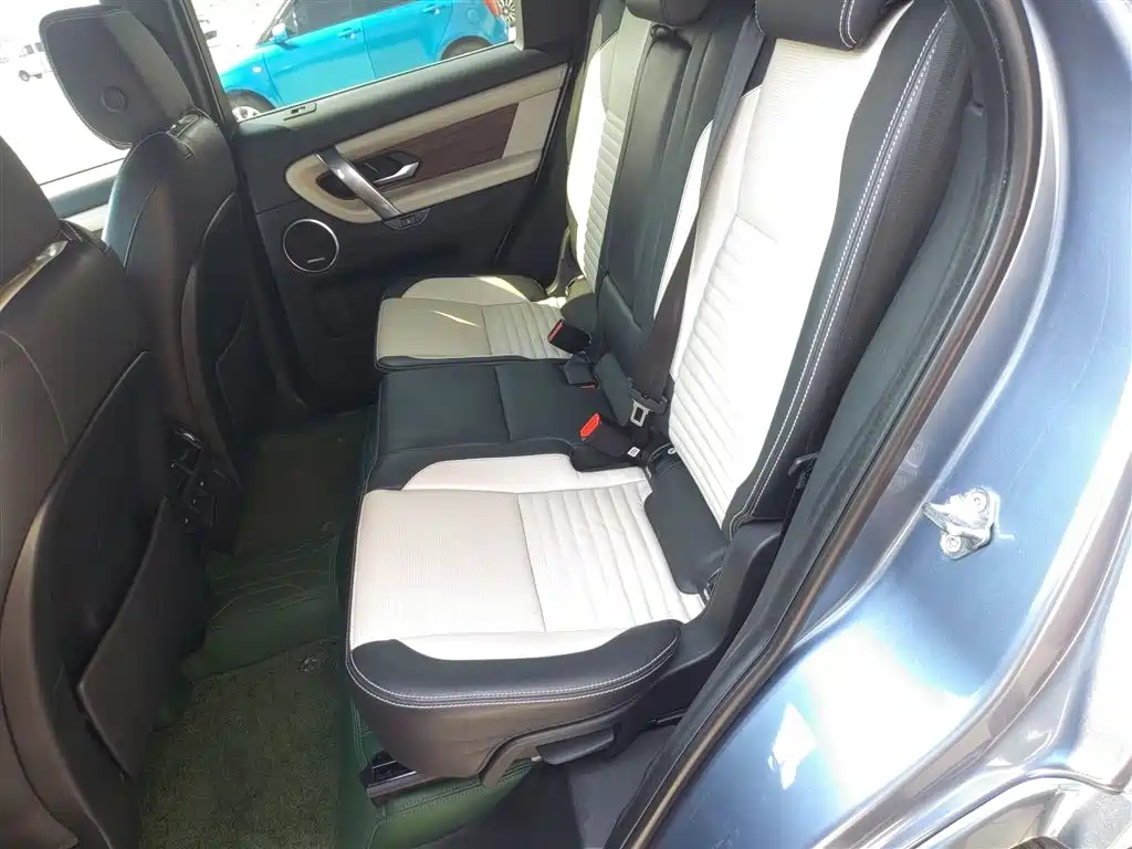 Land Rover Discovery Sport 2020 — фото 13