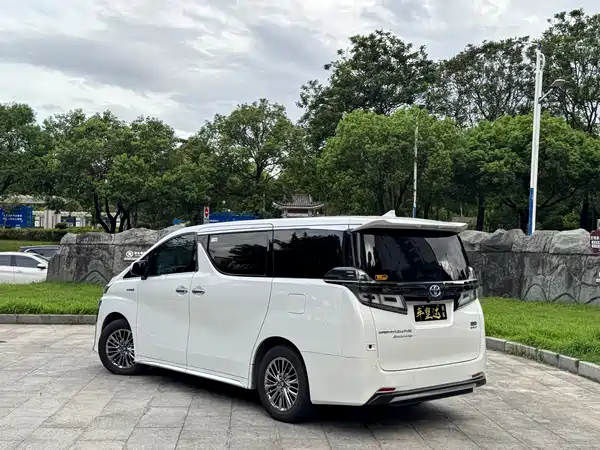Toyota Wilfa 2023