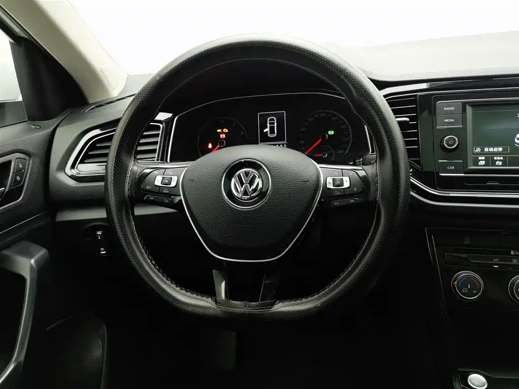 Volkswagen T-Roc 2019 — фото 11