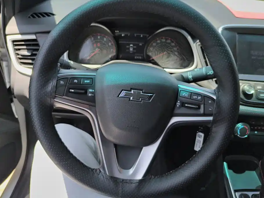 Chevrolet Monza 2019 — фото 15