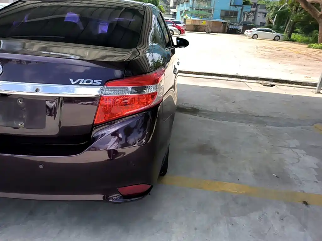Toyota Vios 2015 — фото 8