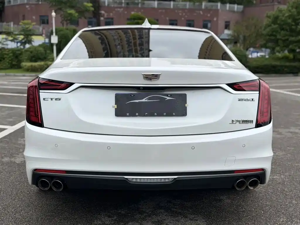 Cadillac CT6 2021 — фото 8