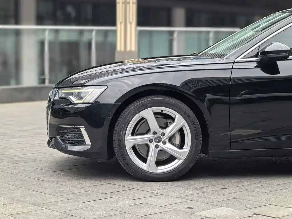 Audi A6L 2021