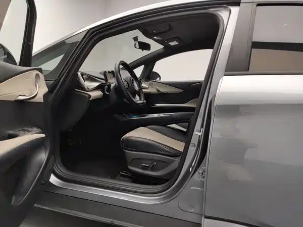 BYD Dolphin 2023