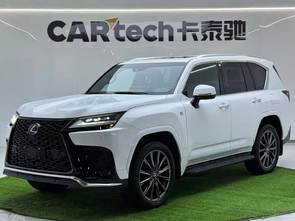 Lexus LX 2025 — фото 1