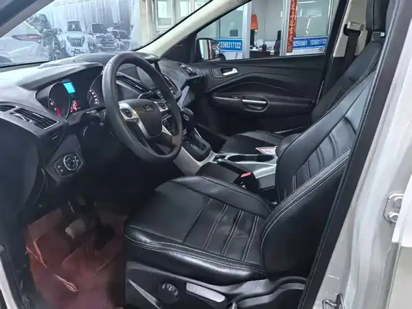Ford Kuga 2016