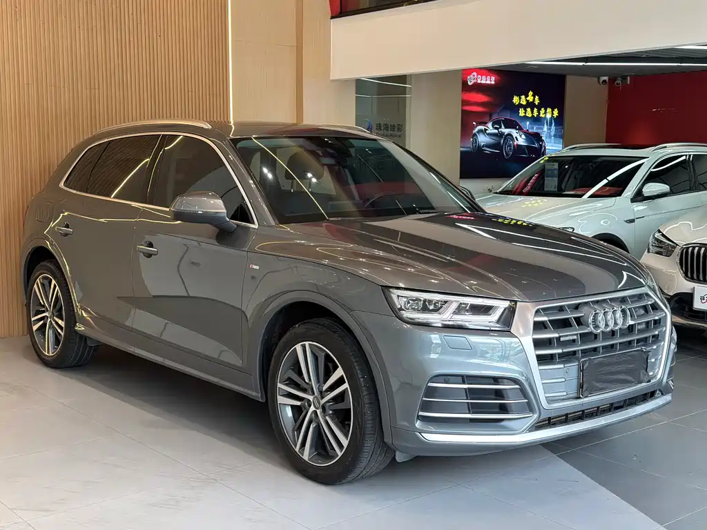 Audi Q5L 2020 — фото 3