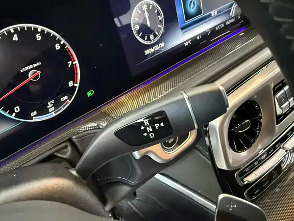 Mercedes-Benz G-Class 2023