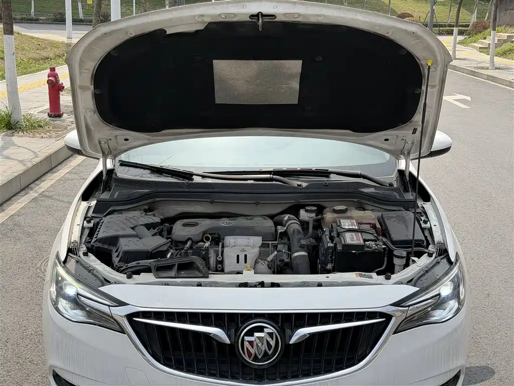 Buick Excelle 2019 — фото 16