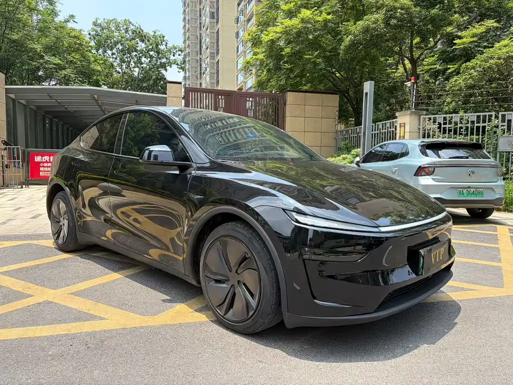 Tesla Model Y 2026