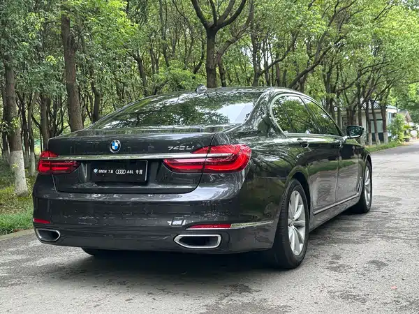 BMW 7 Series 2016