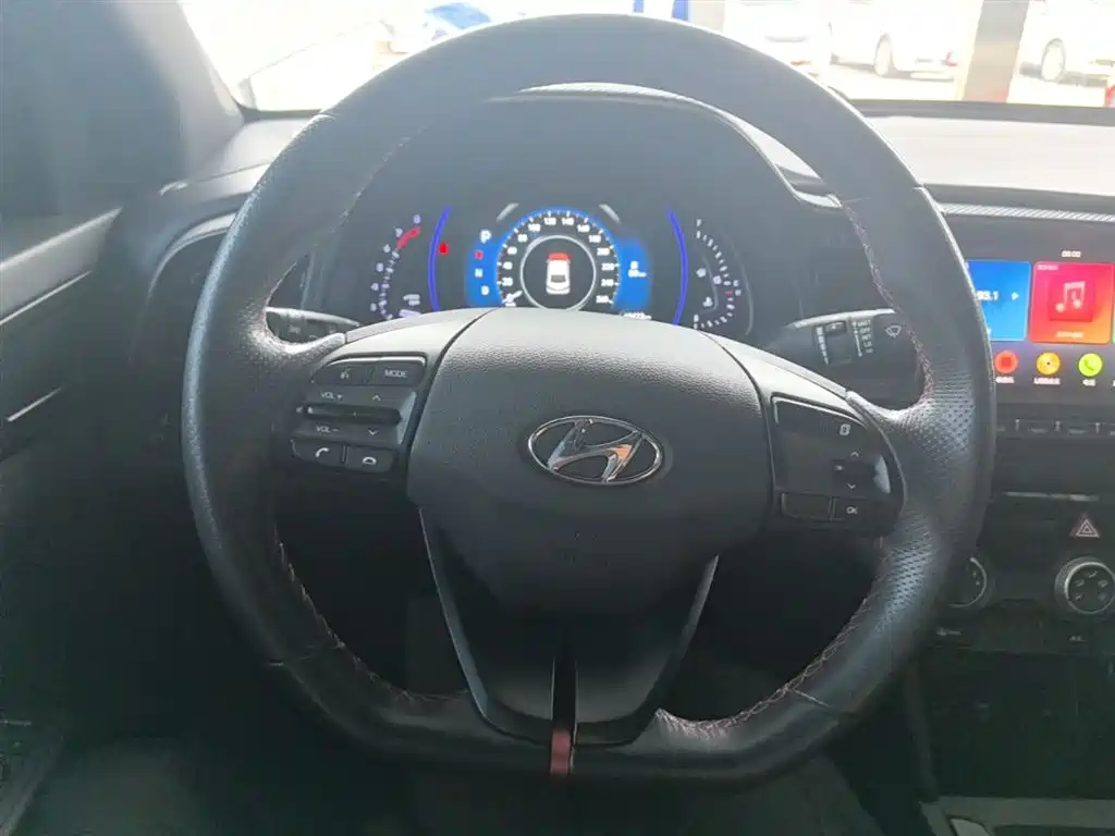 Hyundai Elantra 2019 — фото 11