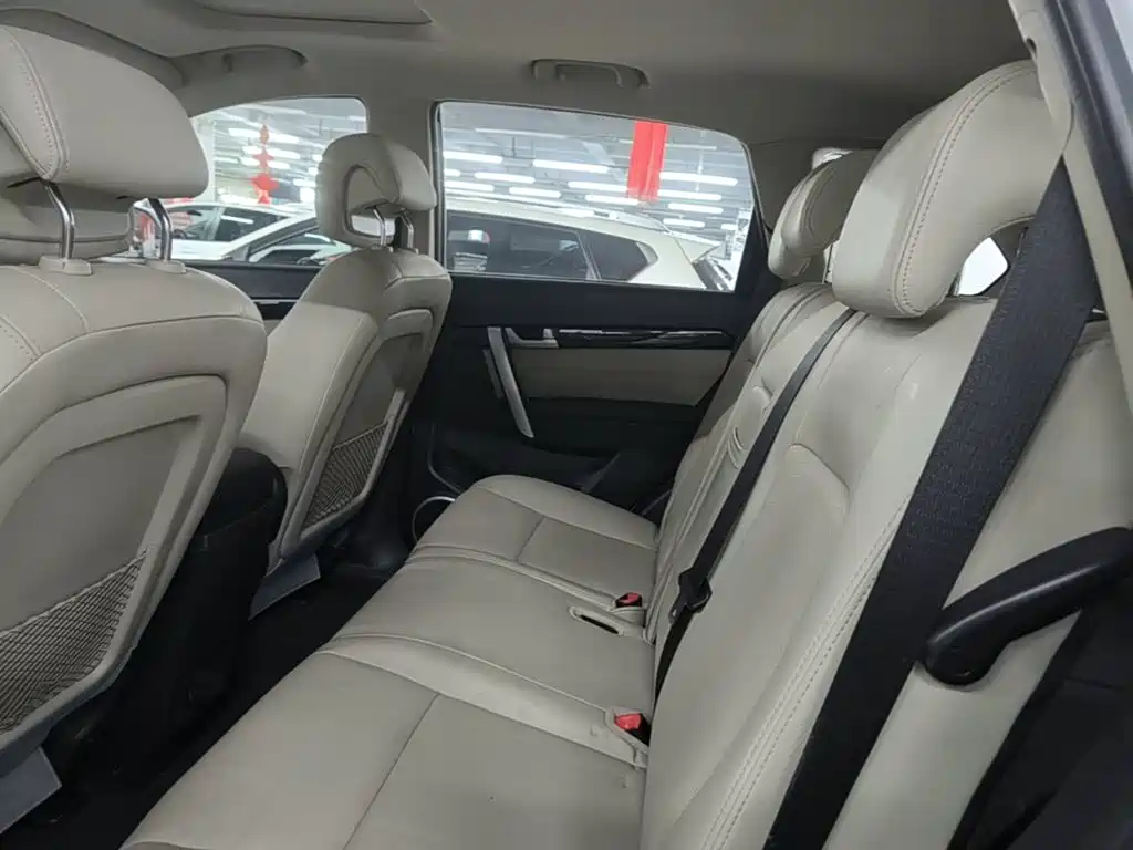 Chevrolet Captiva 2015 — фото 17