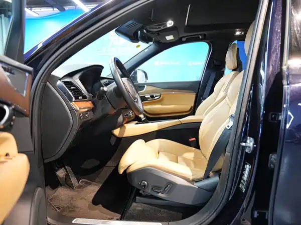 Volvo XC90 2017