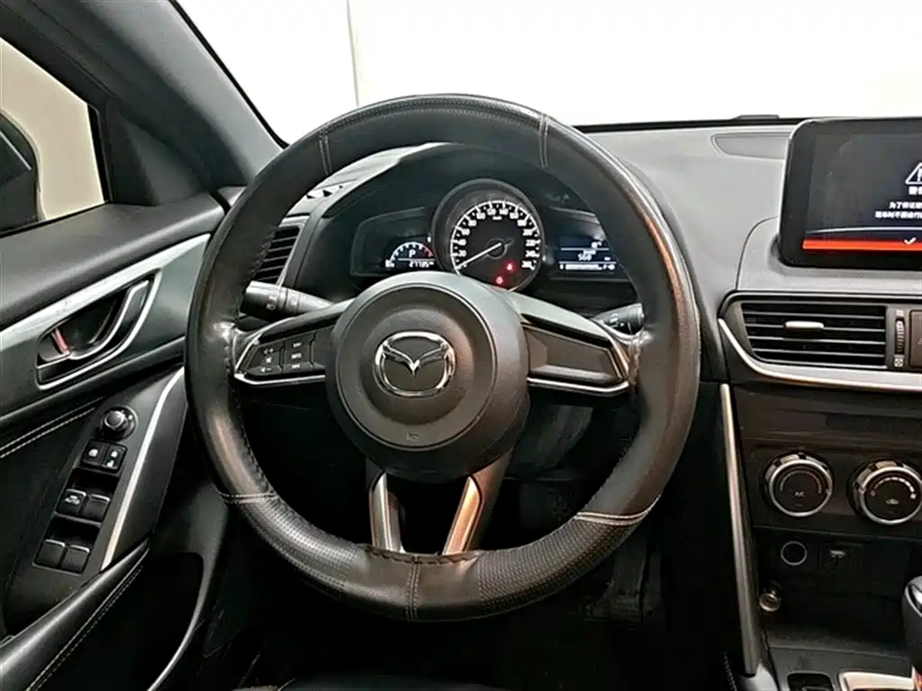 Mazda CX-4 2019 — фото 15