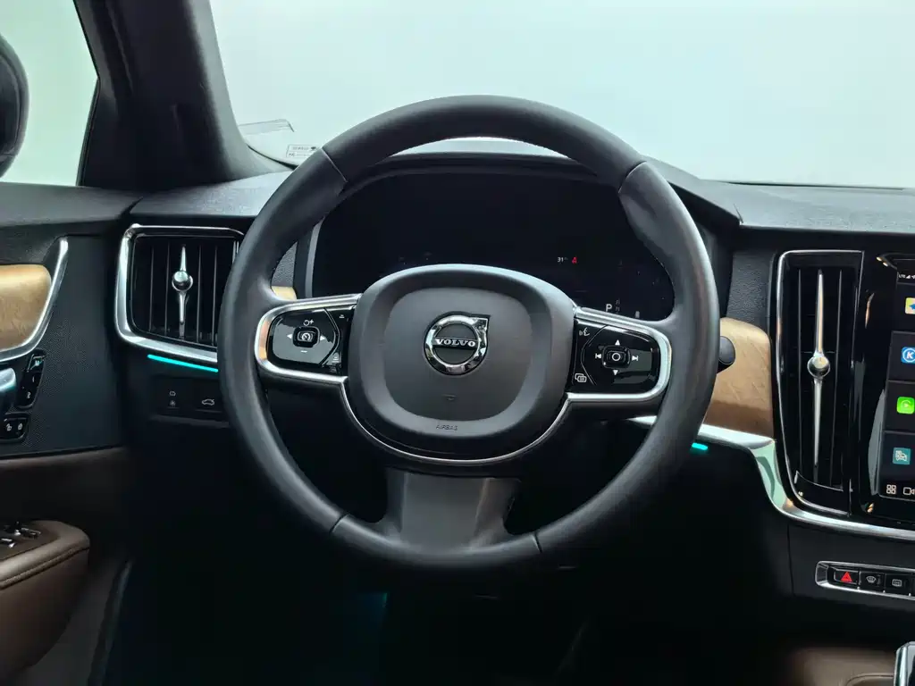 Volvo S90 2022 — фото 18