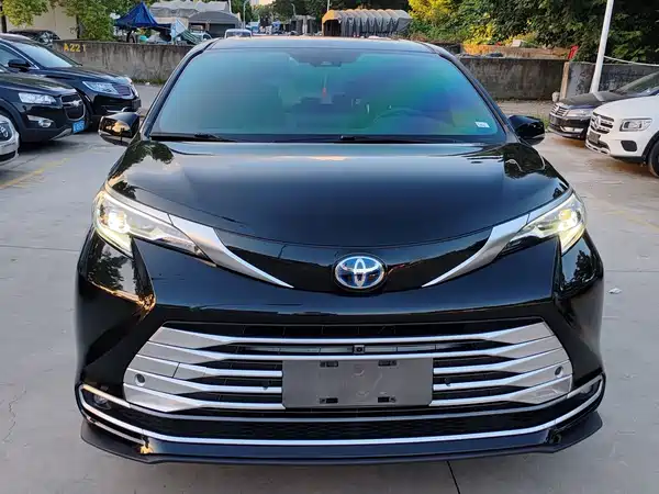 Toyota Sienna 2022